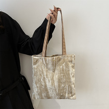 2024新款气质时尚设计单肩斜挎洋气花纹复古清新腋下质感妥妥包包