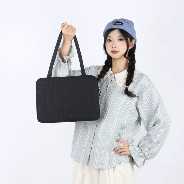 College Student Commuting Tote Bag for Women, Stylish and Fashionable Shoulder Bag, Versatile and Simple Bow-Knot Quilted Underarm Bag