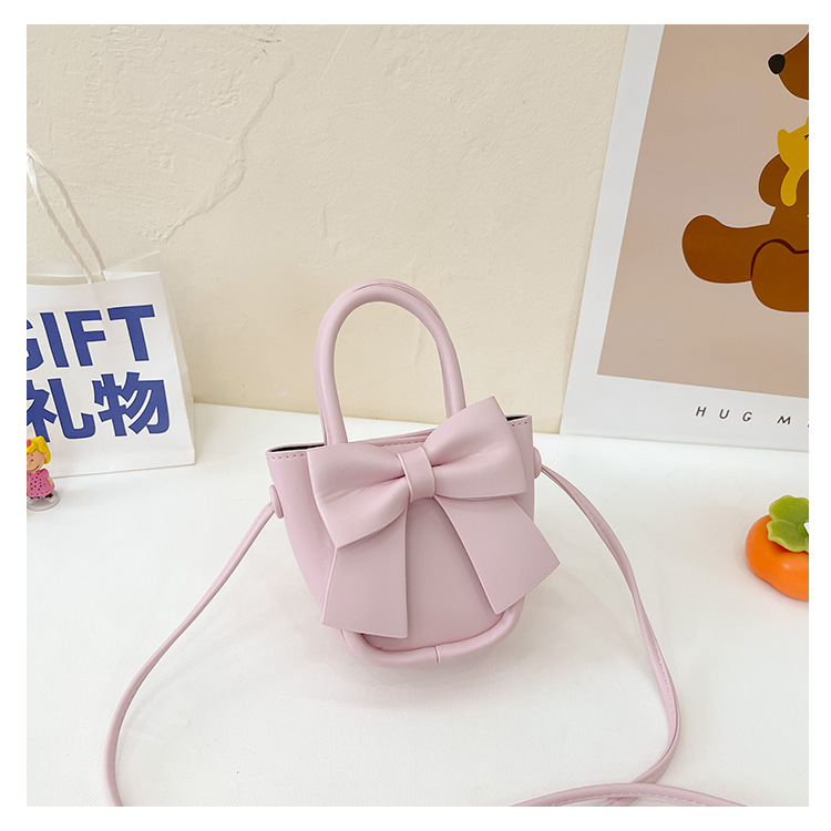 Girl's Pu Leather Solid Color Bow Knot Cute Square Magnetic Buckle Handbag display picture 4