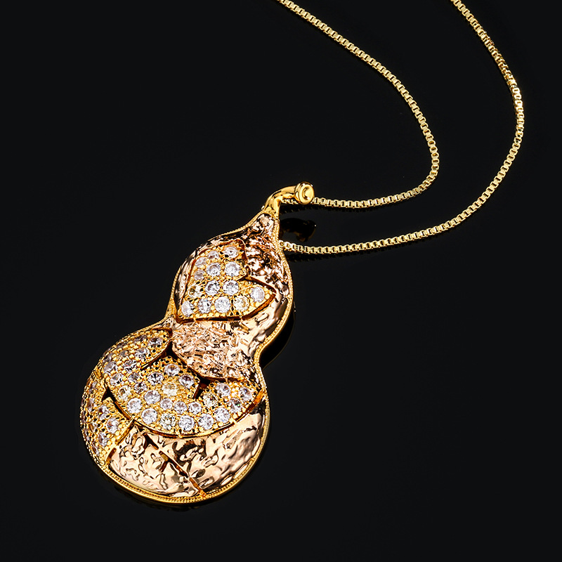 2024 otoño e invierno nuevo estilo Zhuang Shengsheng joyería estilo caliente simulación oro diamante seguridad calabaza colgante collar