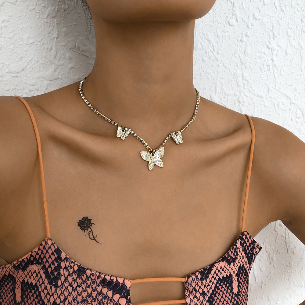 N9244 Personalized Hip Hop Diamond Butterfly Necklace Fashion Retro Artistic Necklace Europe and Ame