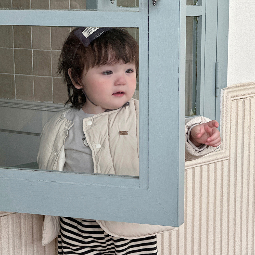Ropa para niños coreanos, estilo occidental, ropa de algodón de otoño e invierno para niños blancos, gruesa y cálida, ropa de algodón para bebés de 1 a 3 años, ropa de salida 2