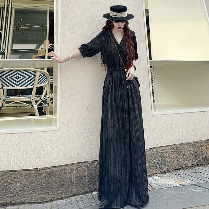 Long Dress for Tall People, Simple and Casual Style, V-Neck, Loose Fit, Plus Size, Summer, Super Slimming Long Dress for Tall People, Simple and Casual Style, V-Neck, Loose Fit, Plus Size, Summer, Super Slimming