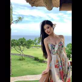 法式小众彩色碎花吊带连衣裙女性感纯欲绑带收腰度假风露背长裙子