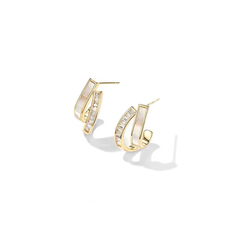 Autumn And Winter Trendy Earrings Elegant Temperament Earrings Design Sense Earring Jewelry display picture 5