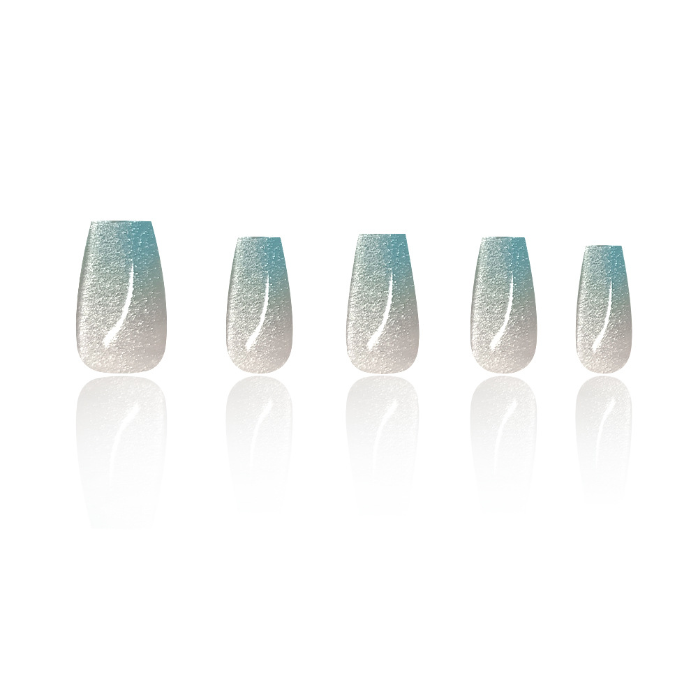 Trémolo de hielo a través de destellos finos, ojos de gato con armadura, 30 escaleras cortas, manicura fresca, desplazamiento de uñas blancas y falsas lote mixto