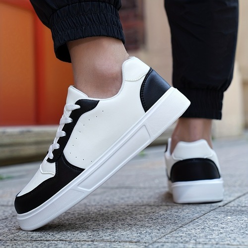Stylish Men's Lace-Up Sneakers Breathable Lightweight