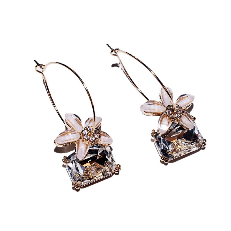 ¿ˮŮʱпŸԲȦƷ821325