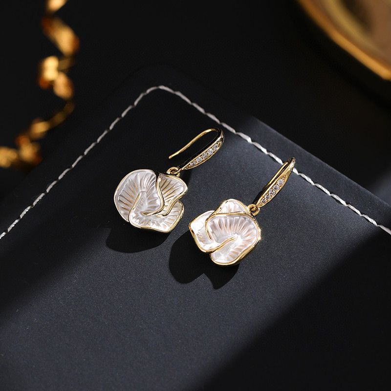 高版本真金電鍍 山茶花朵耳環女小眾輕奢氣質高級感耳釘項鍊套裝