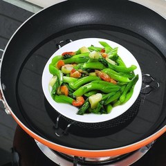 Triangle and pentagon stainless steel steaming mat, kitchen multi-purpose heat-insulating rack, heat-insulating pad, steaming plate, steamed bun steamer