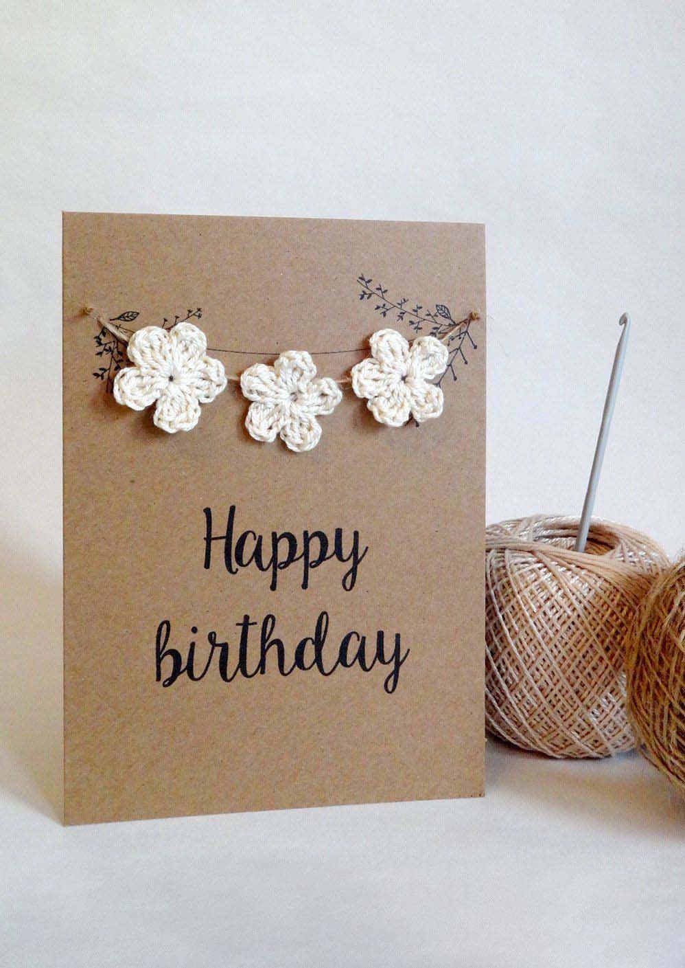 [완성된 축하 카드] 작은 흰색 꽃 3개