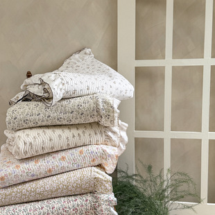 Source Manufacturer French Lace Cloud-Like Cotton Bed Cover Three-Piece Set Can Be Matched with the Same Summer Quilt, Spring & Fall Quilt Quilted Quilted Pad