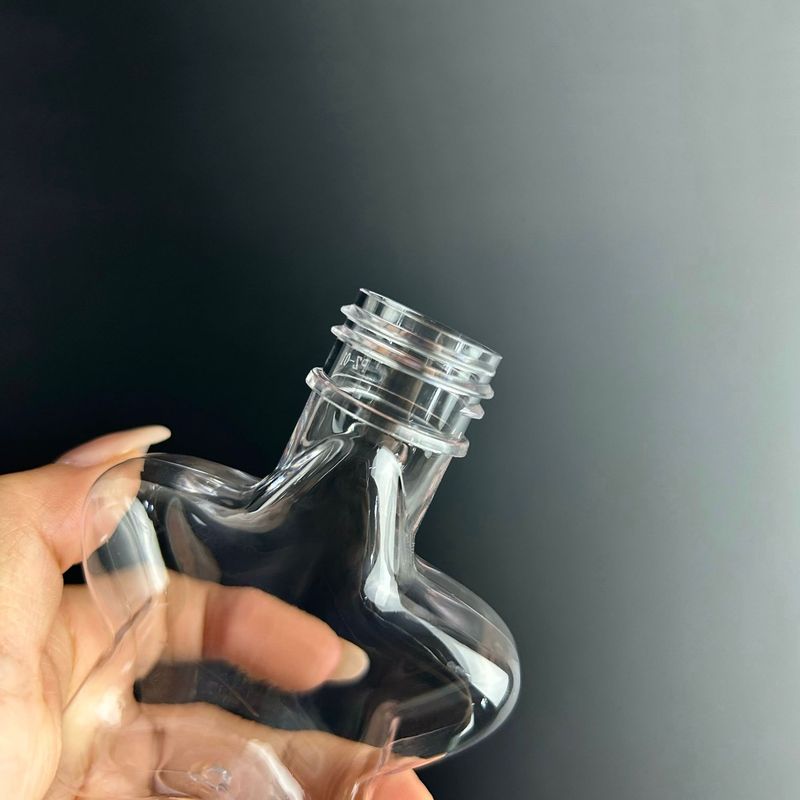 厂家现货50ml圣诞树五角星挂饰pet透明饮料瓶带盖可爱迷你塑料瓶|undefined