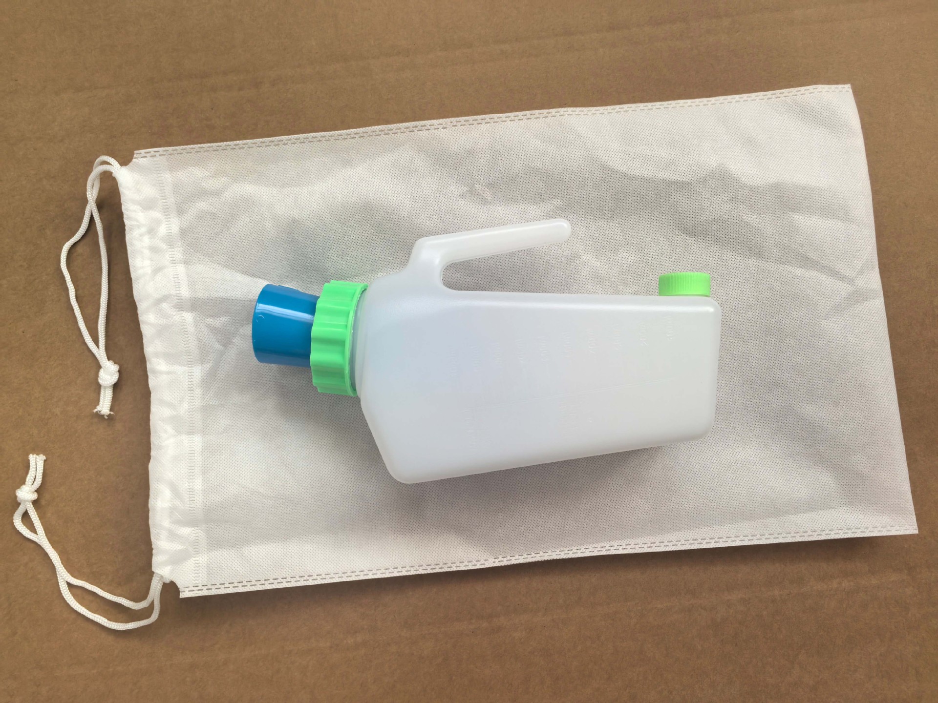 Anti-Spill Urinal, Anti-Leak and Odor-Proof Men's Urine Collector, Urine Collection Bag, Men's Bedpan, Car-Mounted Night Urinal