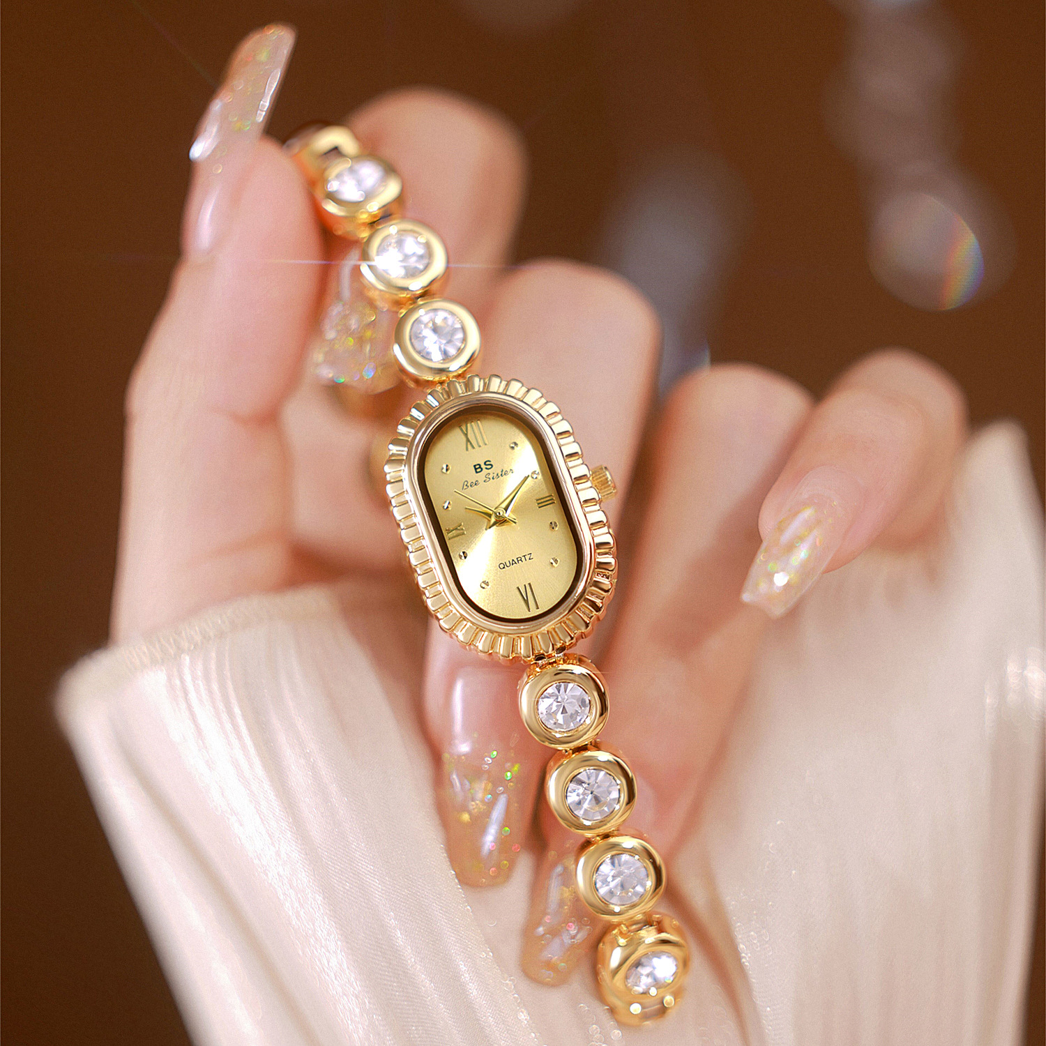 60g Weight Tempered Glass Mirror Material Alloy Strap Material Watch Classification Pointer Display Type Jewelry Buckle Buckle Style Oval Dial Shape Casual, Daily Occasion Quartz Movement Solid Color Pattern Women's Gender Retro Style Retro Solid Color Jewelry Buckle Quartz Watch Women's Watches 10