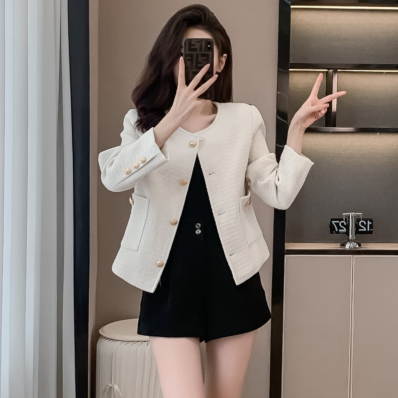 Real Shot of Short Korean Style Short Jacket for Women in Spring and Autumn, New Round Neck Outer Wear, Super Good-Looking in Early Spring