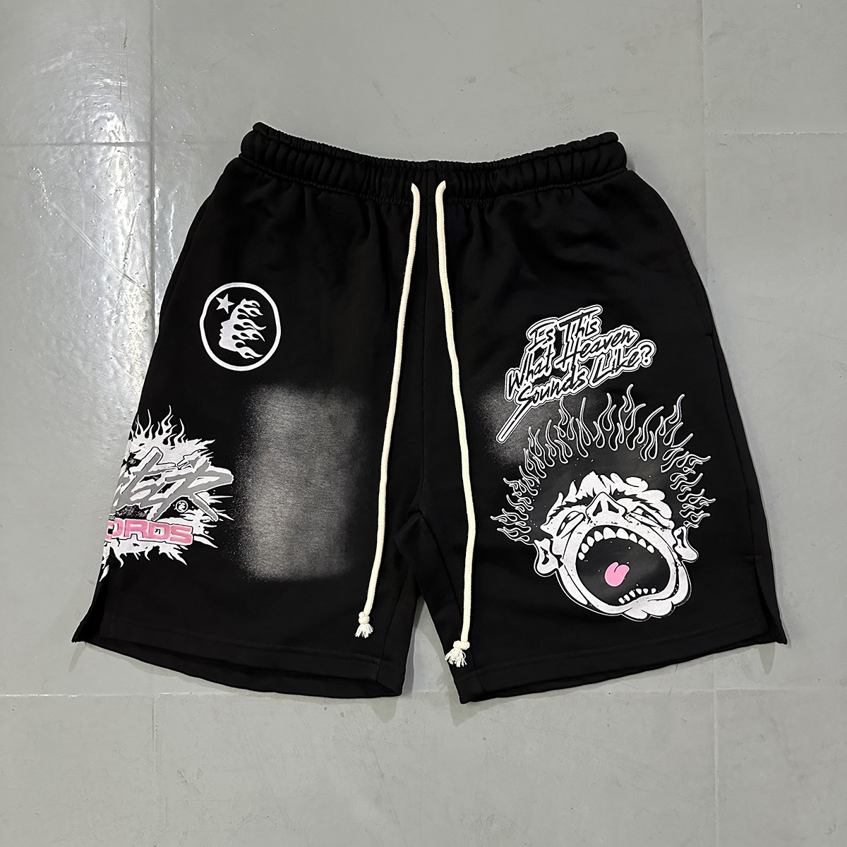 Hell Star lavando y desgastando pantalones cortos casuales 2024 verano nuevo estilo marca de moda europea y americana hip-hop pantalones de cinco puntos hombres y mujeres