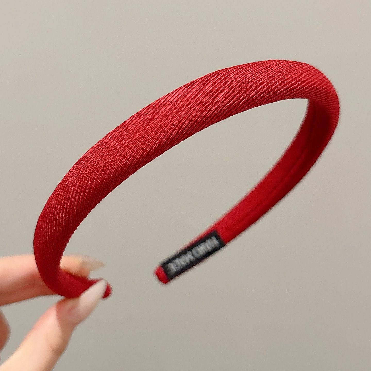 Diadema alta para mujer, nueva colección 2026, accesorio para el cabello estilo Chanel francés, elegante banda ancha para el cabello.