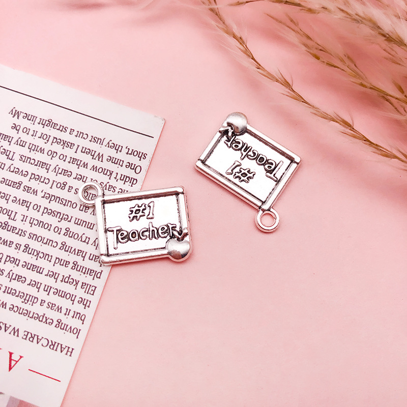 Mixto 20 Día del Maestro suministros pequeño colgante Apple llavero marcador creativo diy pulsera collar accesorios de joyería