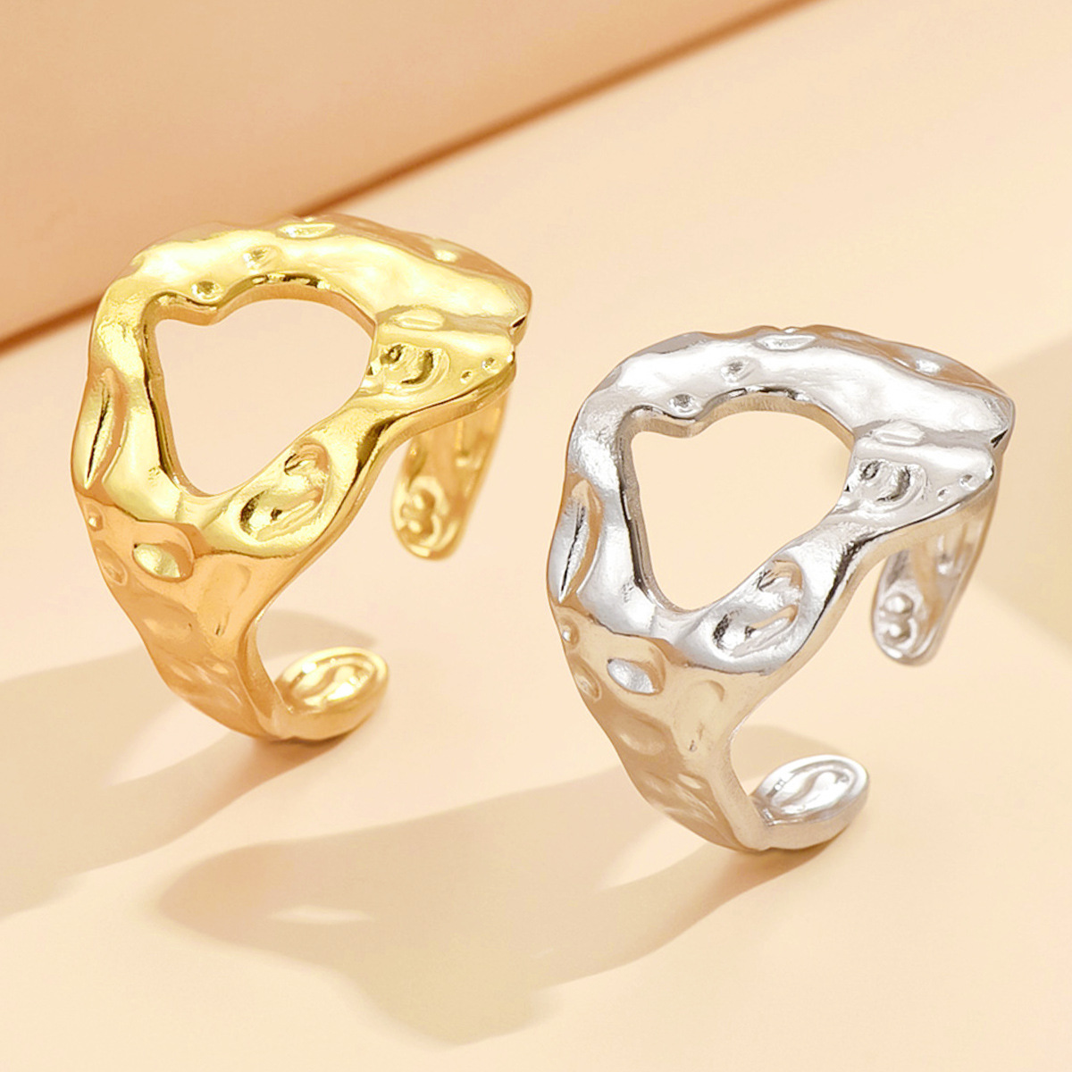 Sparkling Ring For Women, Crafted With Romance.Sleek & Comfortable, Designed To Highlight Your Charm.A Subtle Yet Stunning Piece For Dates,_voghion.com