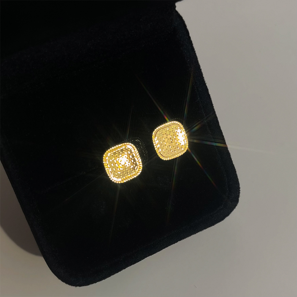 场景_0000_组 1 拷贝.jpg