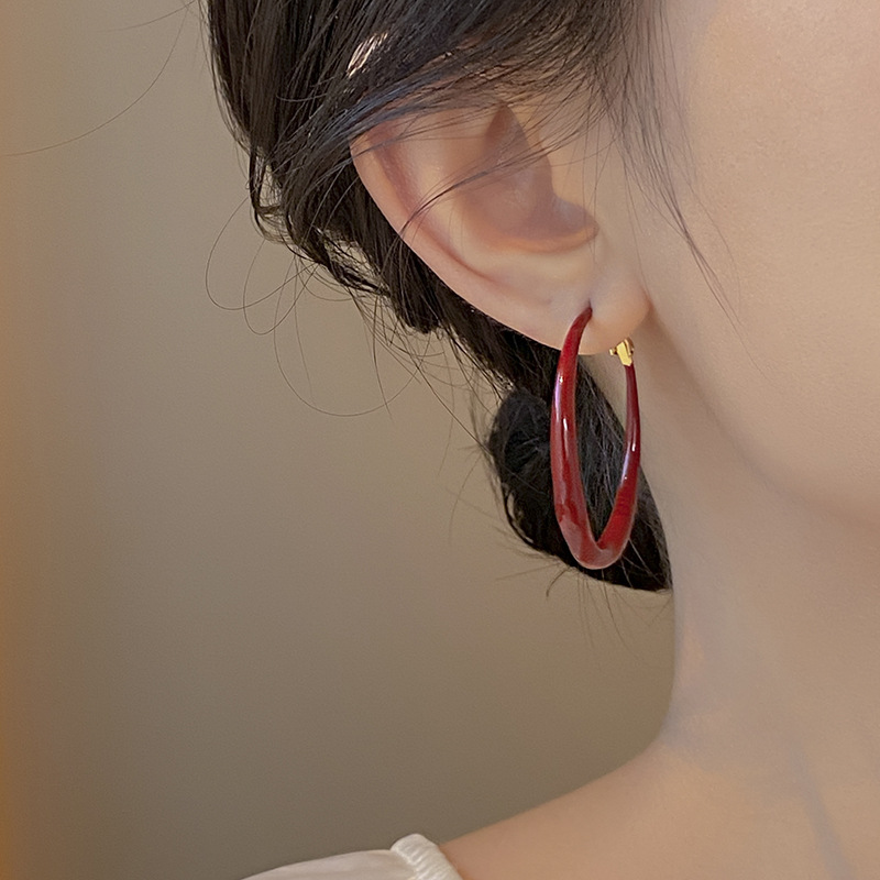 复制_红色夸张大耳圈耳环女法式轻奢2024新款.jpg