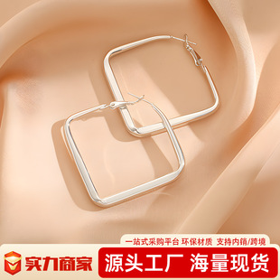 �W���羳�Ʒ�Ͻ��|�ж��hŮ����ȦȦ��ᔎ׺�����Ę�;W�t���T