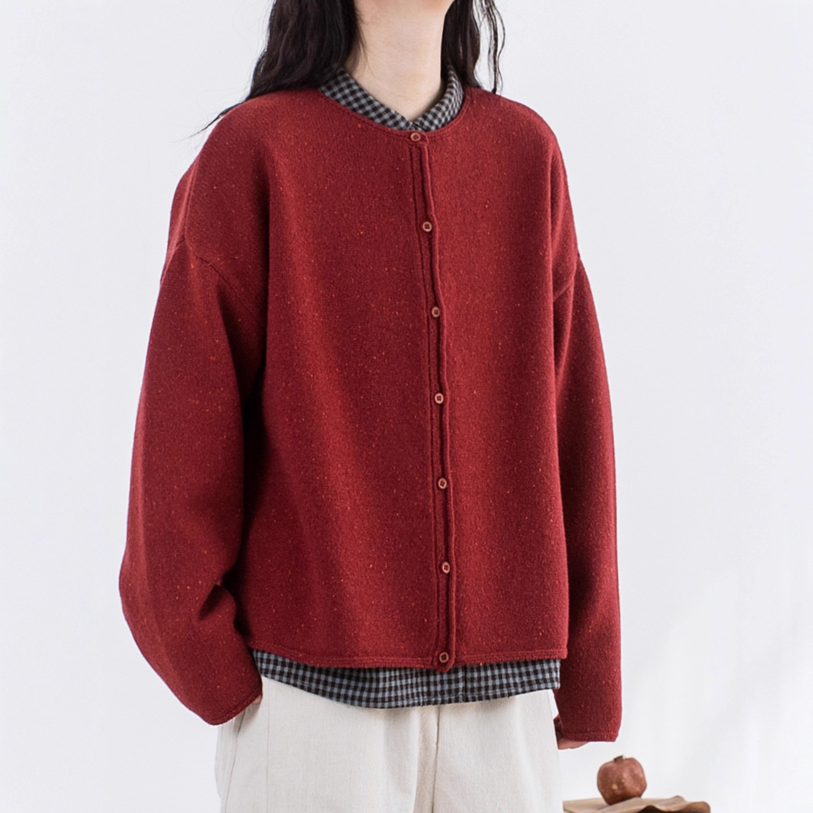 慵懒高级感红色毛衣女2025新款全羊毛圆领开衫减龄洋气针织衫