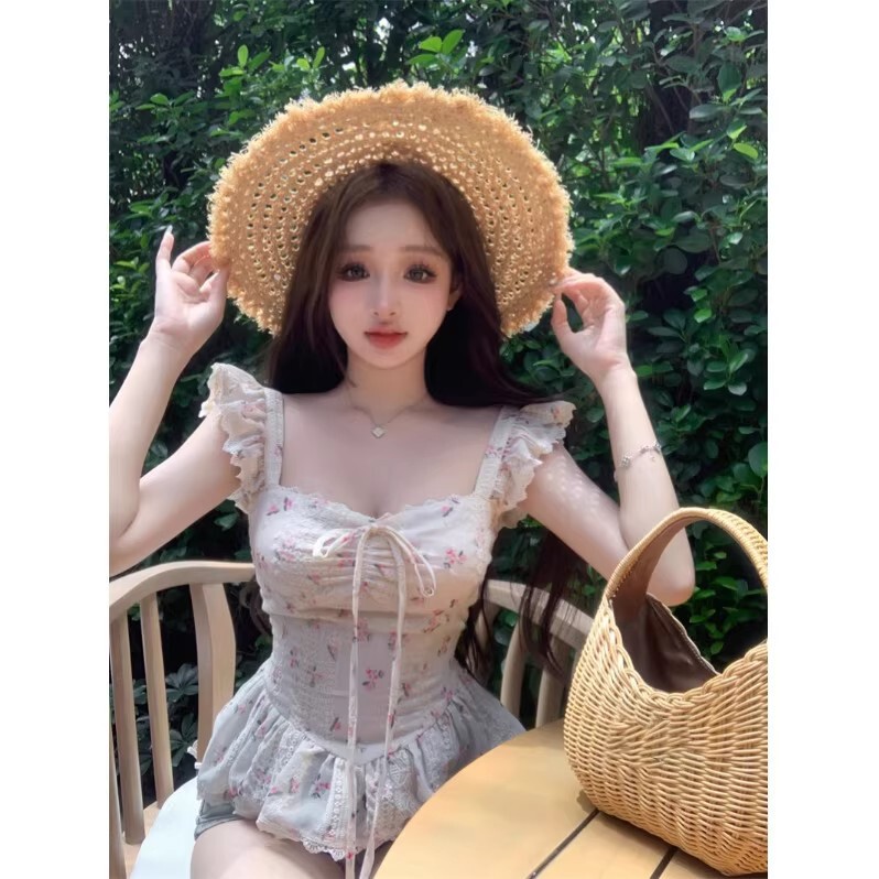 Short Sleeve Square Neck Floral Blouse for Women, Summer 2026 New French Design, Slim Fit, Elegant Ruffled Top