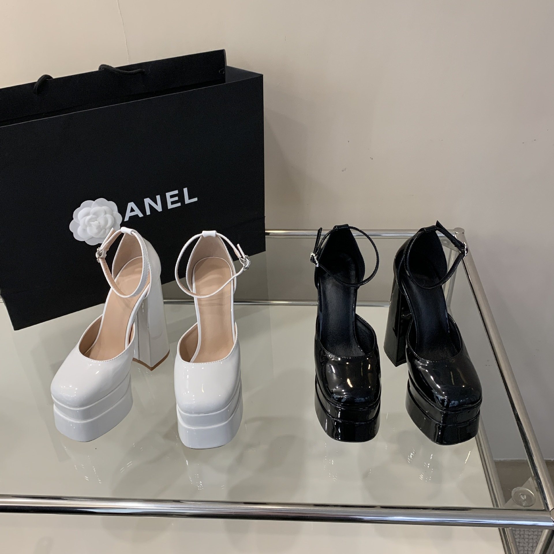 Sandal cao gót nữ mũi vuông quai ngang khóa kim cương gót 14 cm — Màu đen chi tiết 11