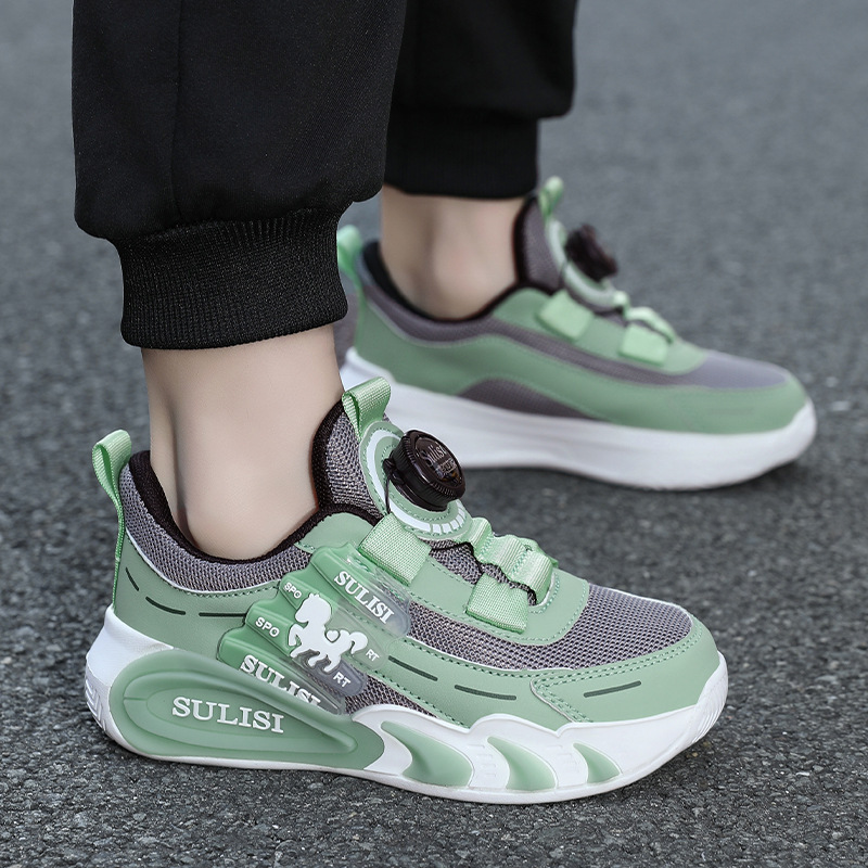 Zapatos giratorios con botones, malla, zapatos deportivos para niños de moda transpirables, 2025 nuevos zapatos para correr para niños, cabello lacio de fábrica