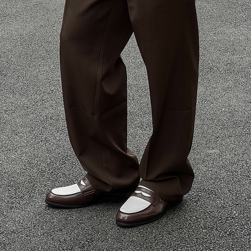 Sepatu Loafer Inggris Kepala Persegi Sepatu Kulit Kasual Model Baru Slip-on Orang Malas Pria Modis Mudah Dipadu Padan 5905-J