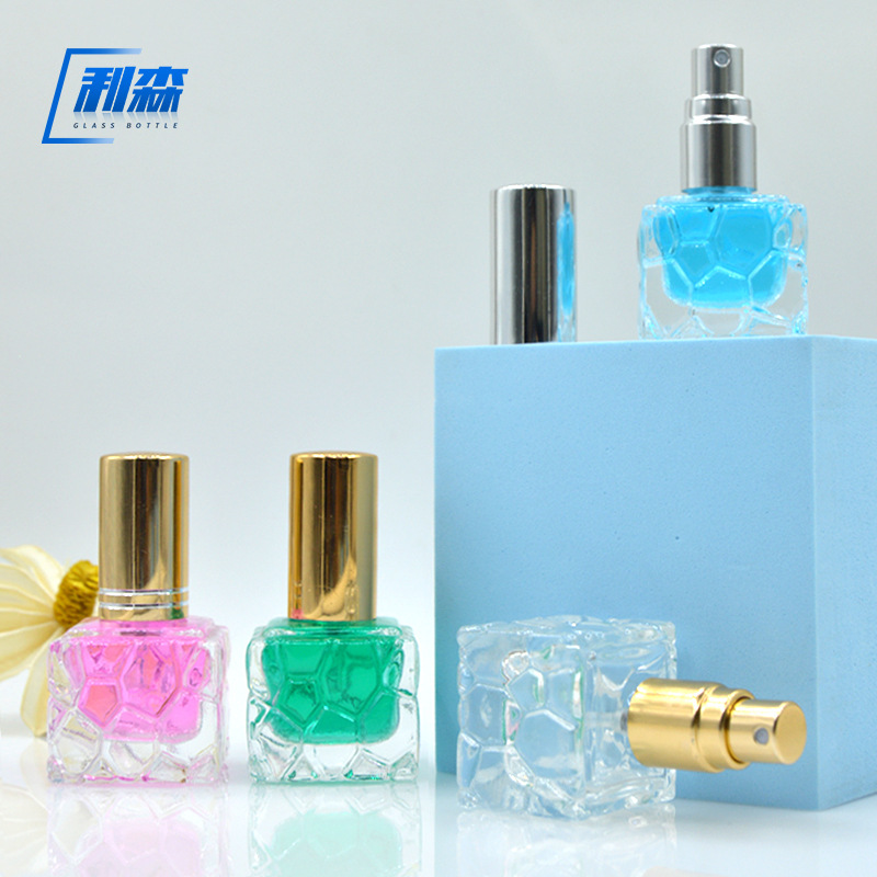 厂家供应现货批发10ml水立方香水瓶 汽车香水瓶  玻璃分装喷雾瓶