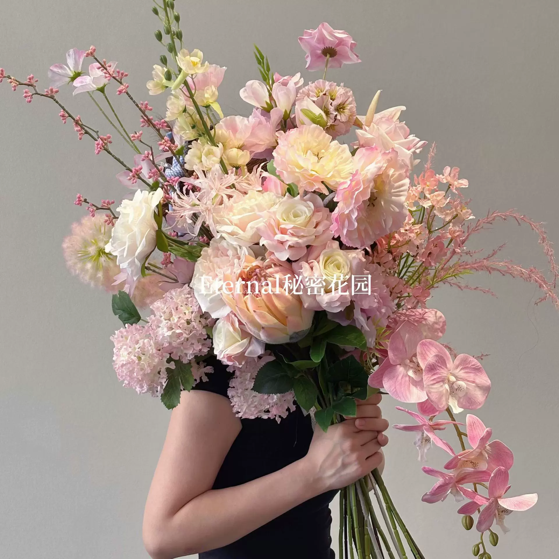 粉红色仿真花婚庆婚礼堂粉红色系背景路引插花装饰假绢花批发厂家