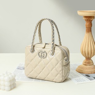 25 Summer Small Fragrance Style Diamond Bag Handheld Camera Bag High-End Sheepskin Chain Bowling Bag Shoulder Crossbody Bag