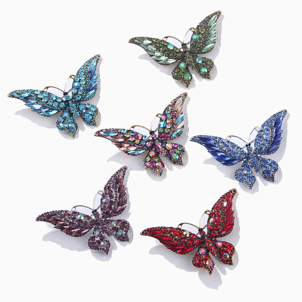 Retro Mariposa Aleación Embutido Diamantes De Imitación Mujeres Broches display picture 1