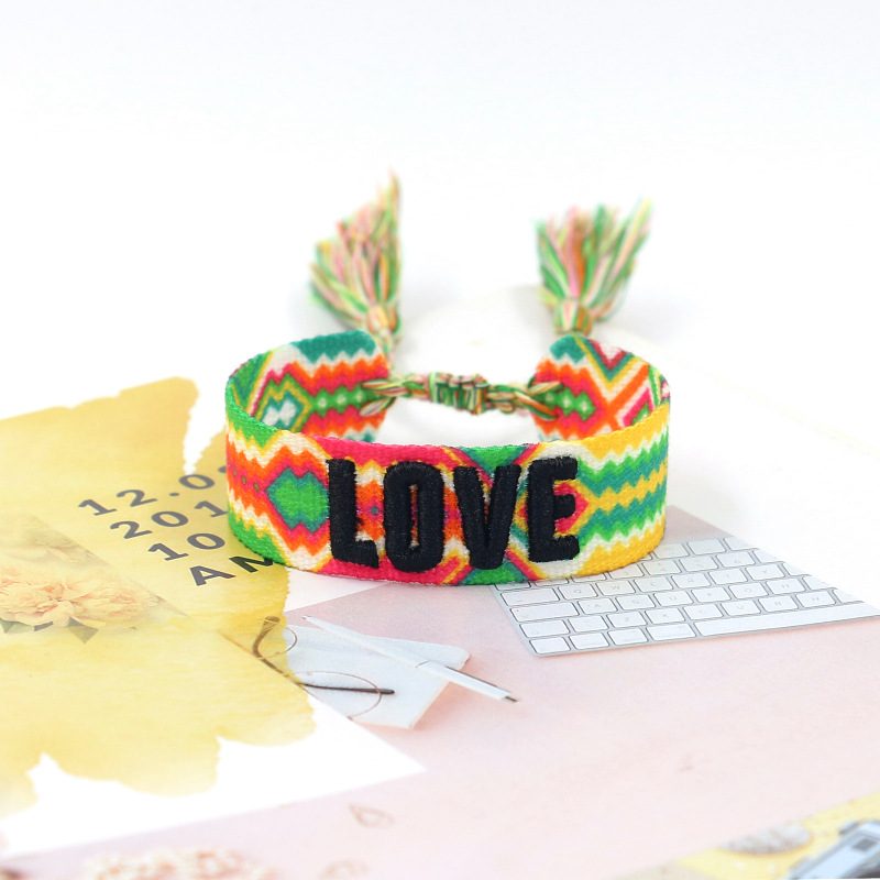 1 Pieza Moda Amor Poliéster Bordado Hecho A Mano Borla Unisexo Pulsera display picture 4