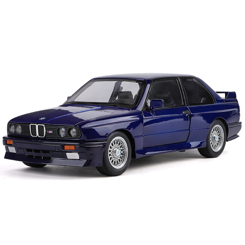Weili Car Model 1:24 BMW M3 Retro Alloy Car Retro Echo Force Sonido y luz Coche de juguete Modelo de efecto de sonido Adornos