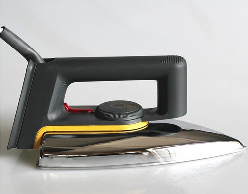 Household old-fashioned dry iron for ironing clothes without water, ironing board for ironing pictures and diamond stickers, wood skin electric iron