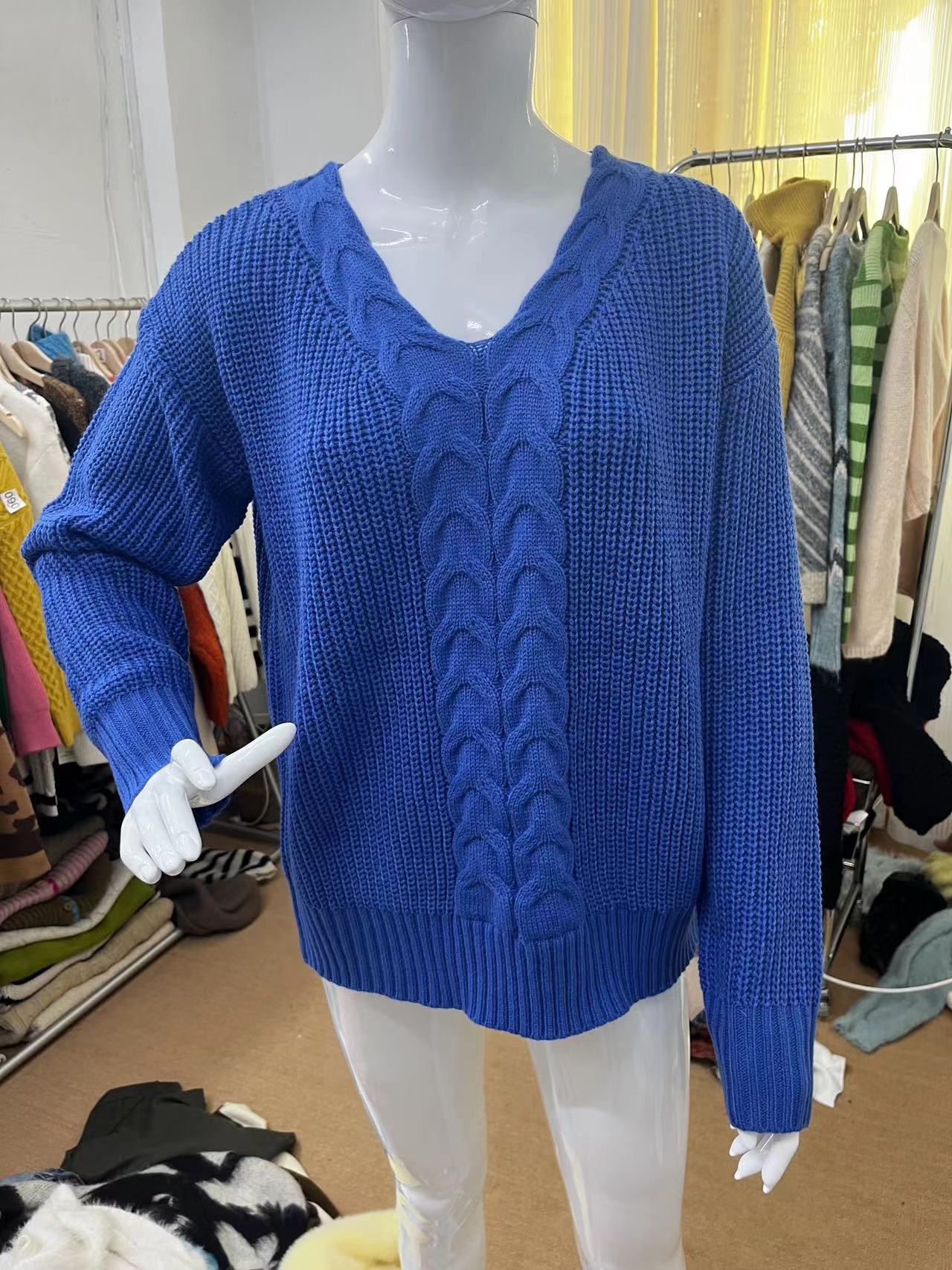 Europa y América Nueva Amazon suéter de las mujeres de manga larga con cuello en V color sólido giro casual Jersey de punto superior