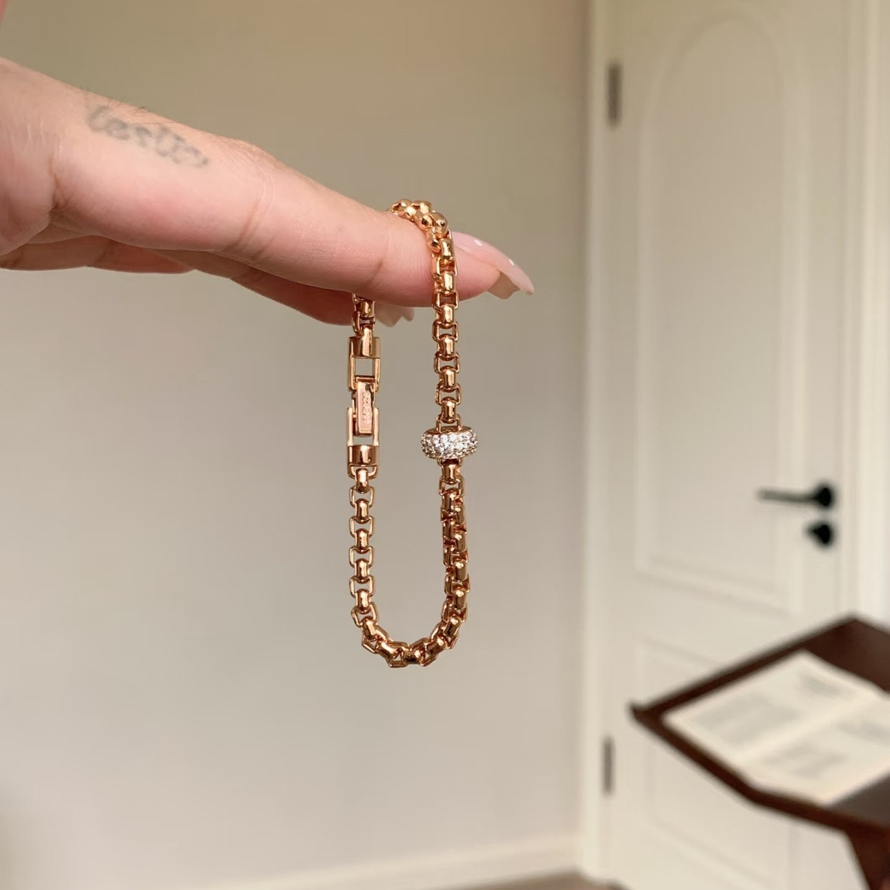 New Grape Vine Chain Bracelet for Women, Cool Style, Accessible Luxury, Niche Design, Simple and Versatile, Gift for Girlfriend