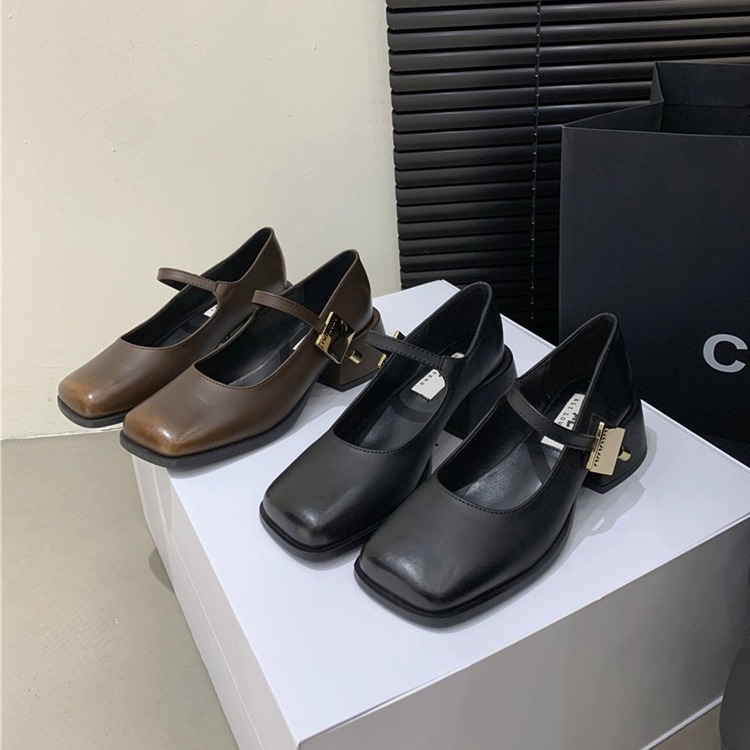 Little Fragrant Wind Mary Jane 2024 Yeni Sonbahar ve Kış Kalın Topuklu Ayakkabı, Renkli Kare Baş, Tek Düğme Askı, Tek_voghion.com