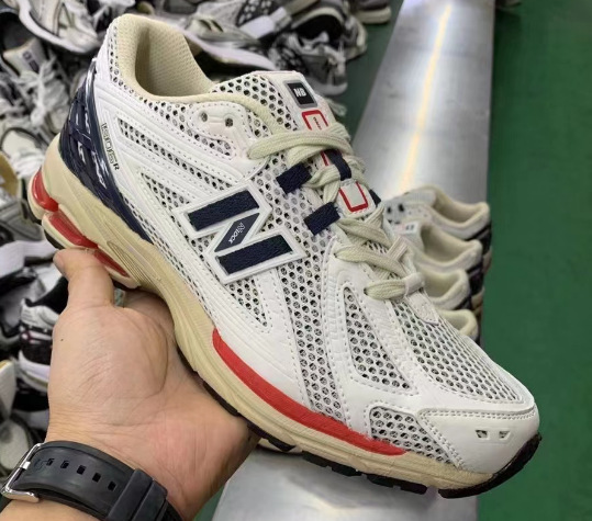 莆田ランニングシューズ NB1906 ホワイトシルバー通気性液体銀増強ダッドシューズ男性と女性のカジュアルスポーツシューズファッション|undefined