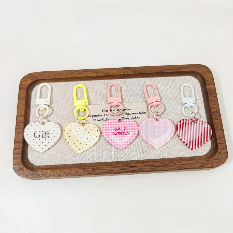 CaiKou Q73 Cute Graffiti Heart Keychain Simple Bag Pendant NS Style Gift for Couples and Best Friends Creative Accessory