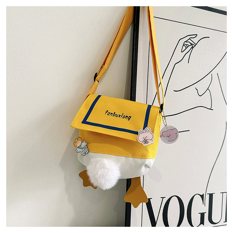 Чистая красная холщовая сумка мультяшная утка 2024 новая мода дикая сумка на плечо корейская мода