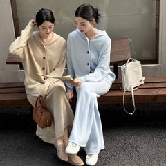 2025秋冬新款女装韩系甜美连帽爱心扣针织开衫女时尚半身裙两件套
