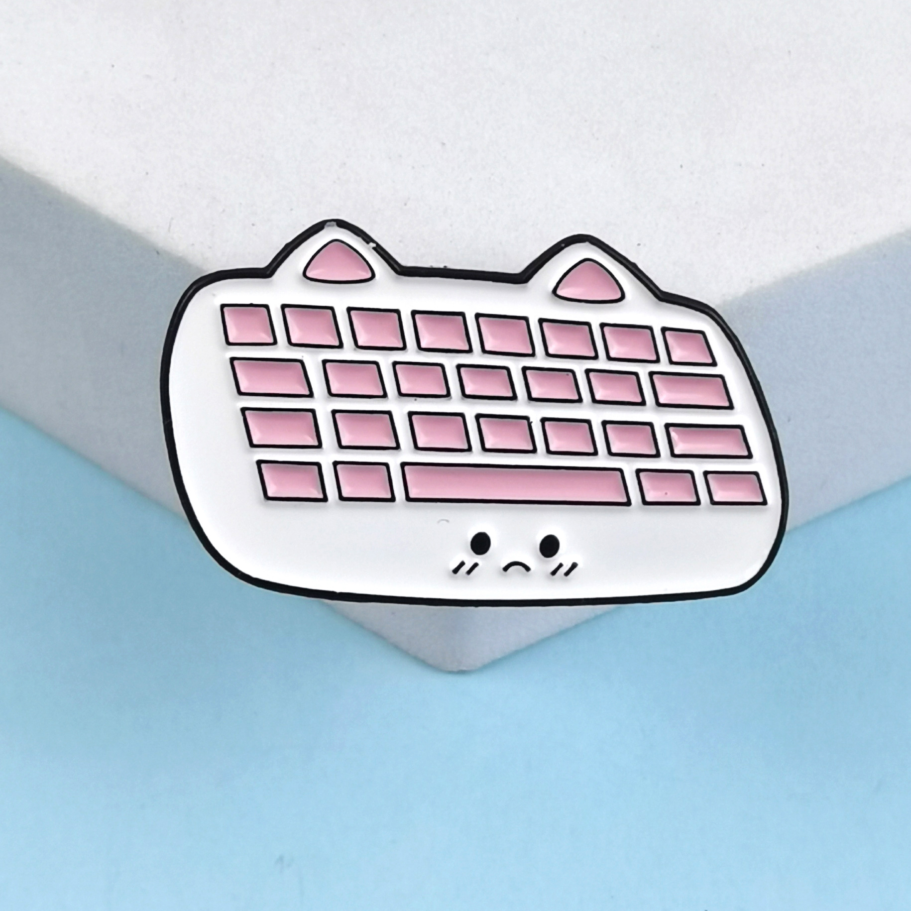 Teclado de dibujos animados ratón insignia de metal modelado creativo bolso lindo alfiler accesorios estudiantes niños ropa broche