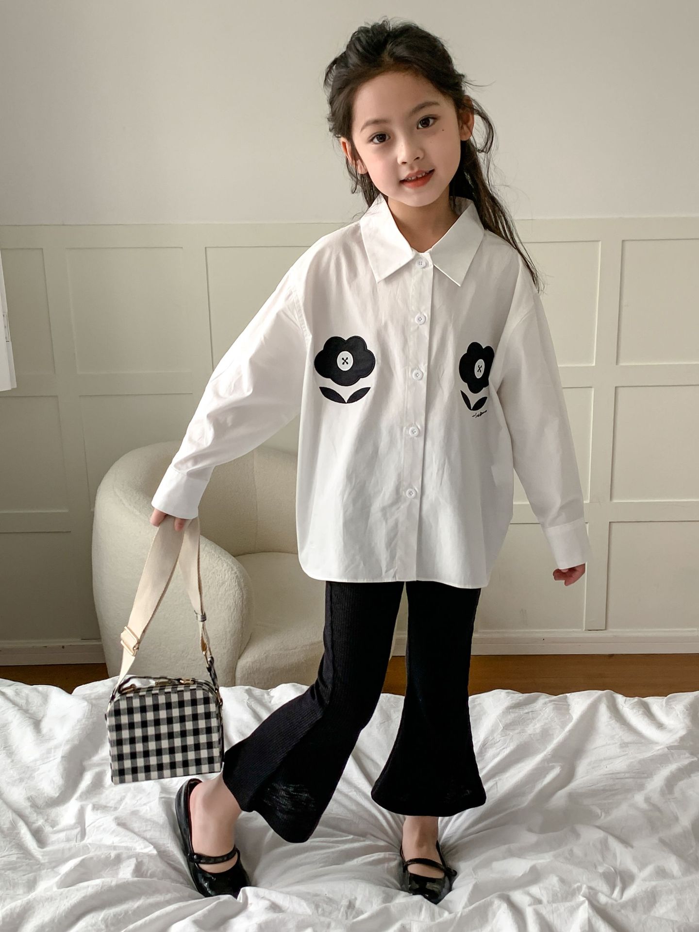 Camisa para niños 2024 primavera estilo coreano ropa para niños camisa de manga larga con bordado de flores para niñas camisa de media longitud para bebés para niños medianos y grandes