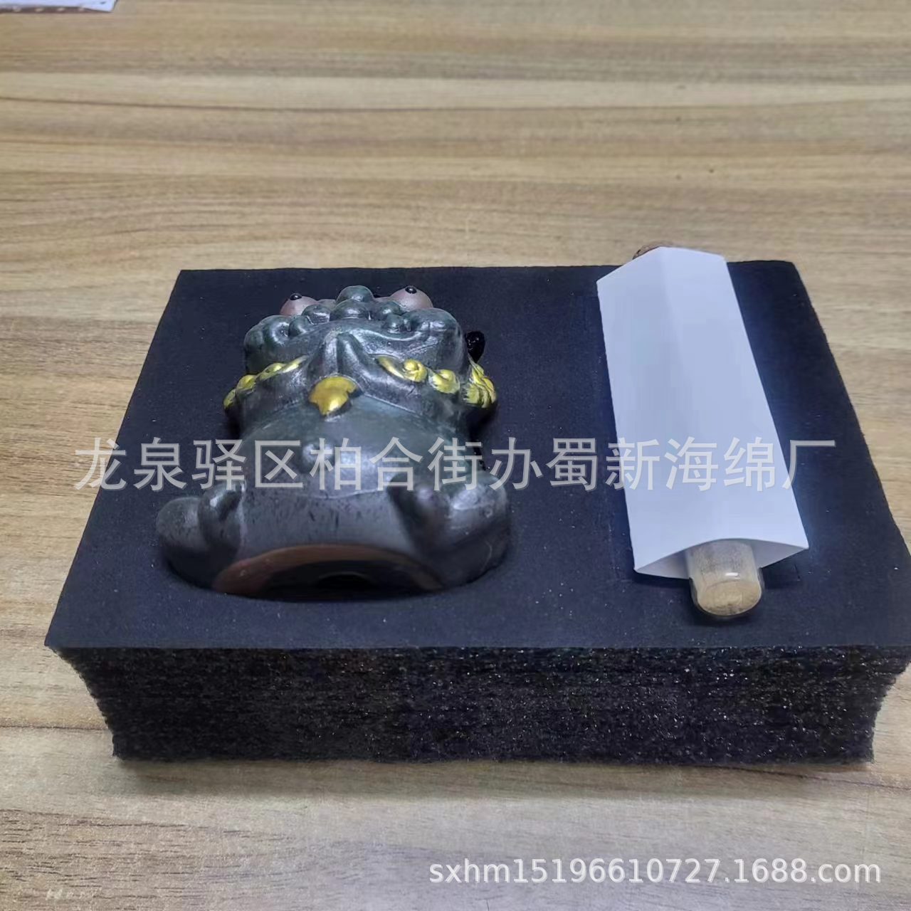 厂家供应黑色珍珠棉白色珍珠棉表绒布礼品盒内衬成型泡沫包装