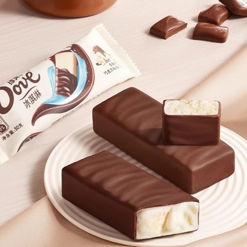 Internet-famous ice cream, cold drink, vanilla chocolate ice cream, light yogurt strawberry ice cream, chocolate flavor wholesale, bulk purchase